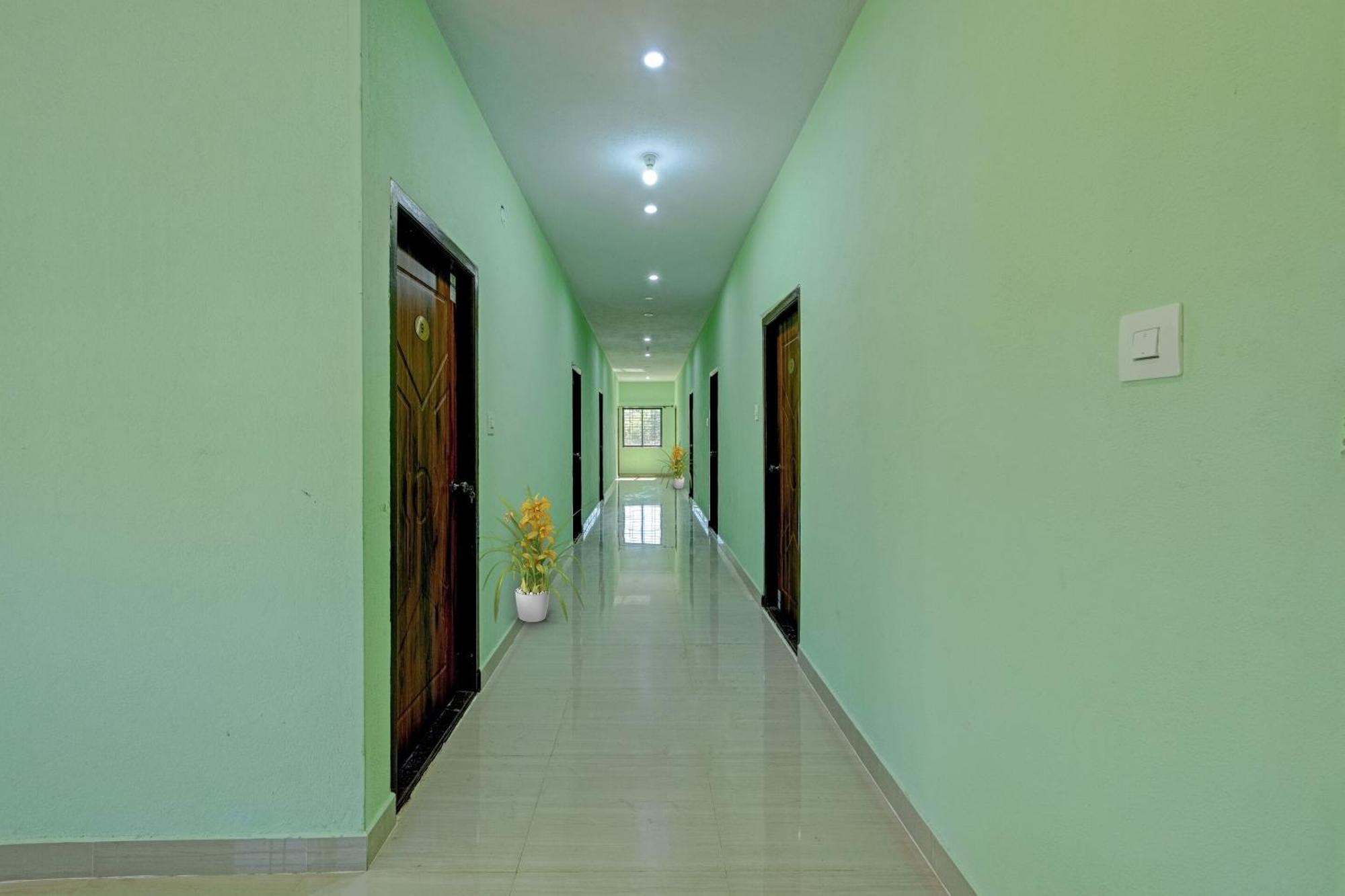 Hotel Spot On B R Comforts Krs Back Water Hosa Kannambādi Exterior foto